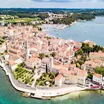 Spacious With Garden * Porec