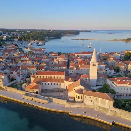 Spacious With Garden Apartman Poreč