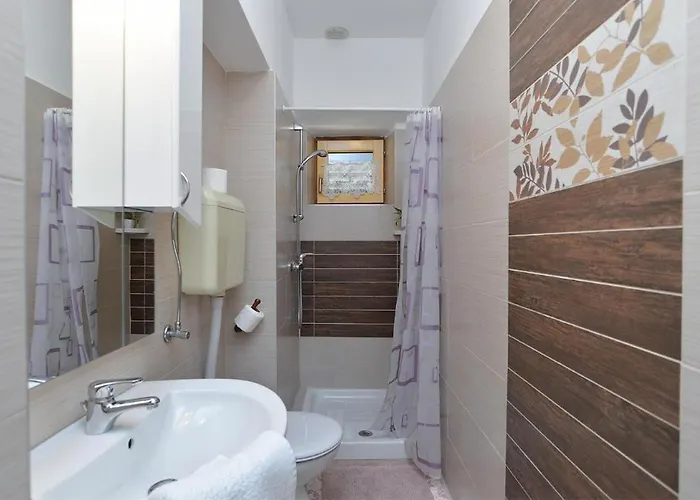 Spacious With Garden * Poreč