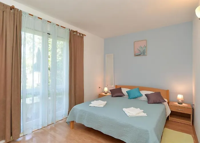 Apartamento Spacious With Garden Poreč