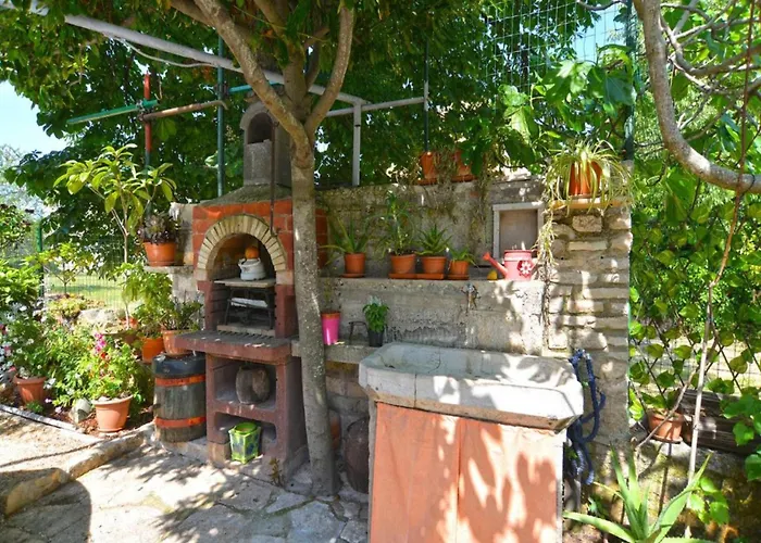 Spacious With Garden