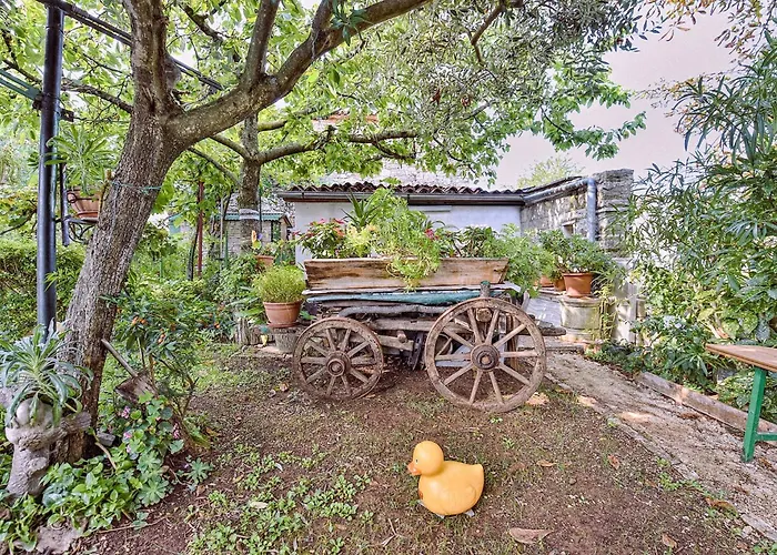 Spacious With Garden * Poreč