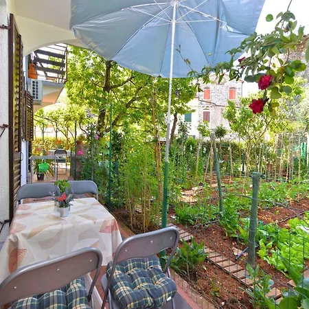 Spacious With Garden * Poreč